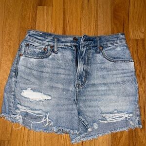 Women’s AE Distressed Denim Shorts
